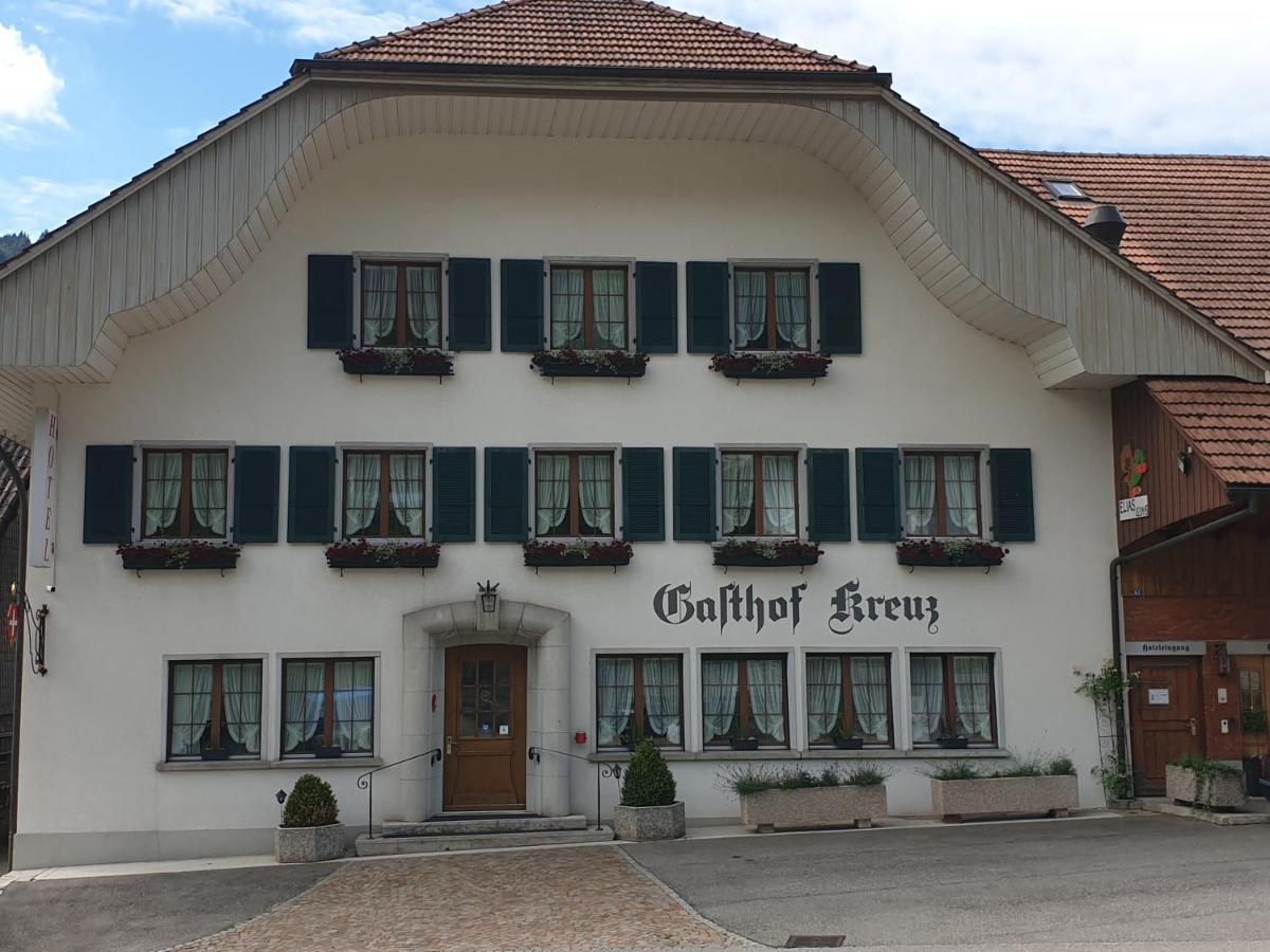 Hotel Gasthof Kreuz Welschenrohr エクステリア 写真