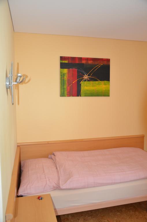 Hotel Gasthof Kreuz Welschenrohr エクステリア 写真