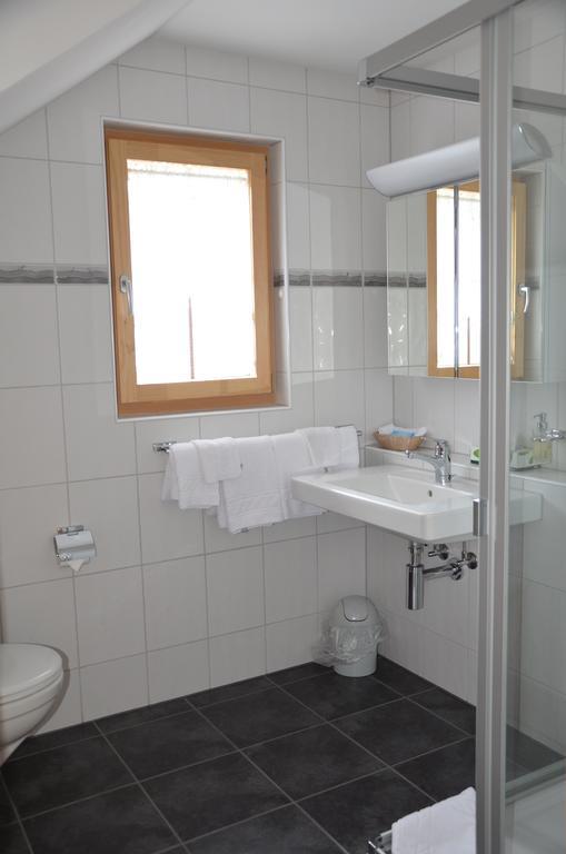 Hotel Gasthof Kreuz Welschenrohr エクステリア 写真